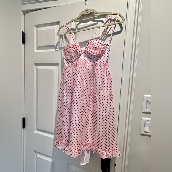 Betsey Johnson NWT SIze 2 Pink/White ruffle hem Dress - Picture 5 of 5